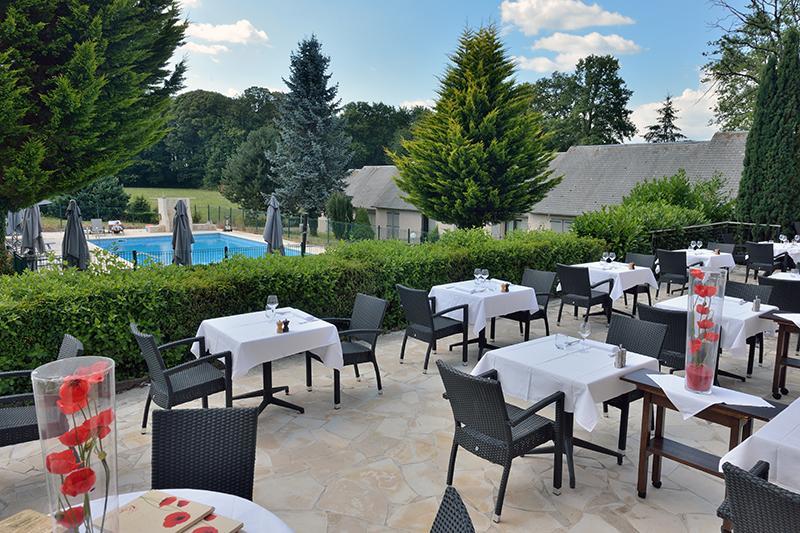 Hotel Restaurant Les Coquelicots, The Originals Relais Saint-Pardoux-l'Ortigier Esterno foto
