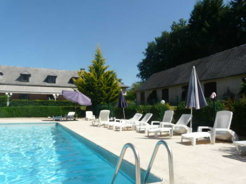 Hotel Restaurant Les Coquelicots, The Originals Relais Saint-Pardoux-l'Ortigier Esterno foto